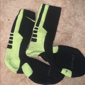 Men’s large Nike elites